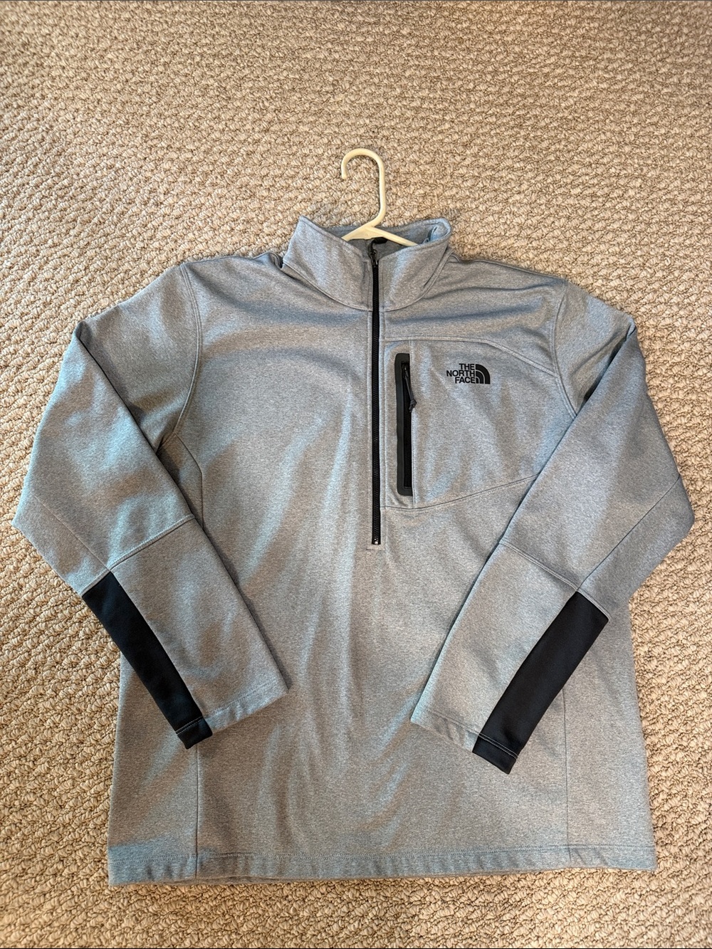 The North Face Gray & Black Half-Zip Lightweight Pullover